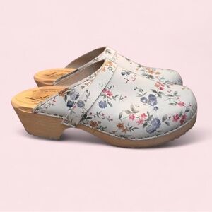 Lotta From Stockholm Floral Clogs - Cream and Multicolor EU 40 US 8 Women’s